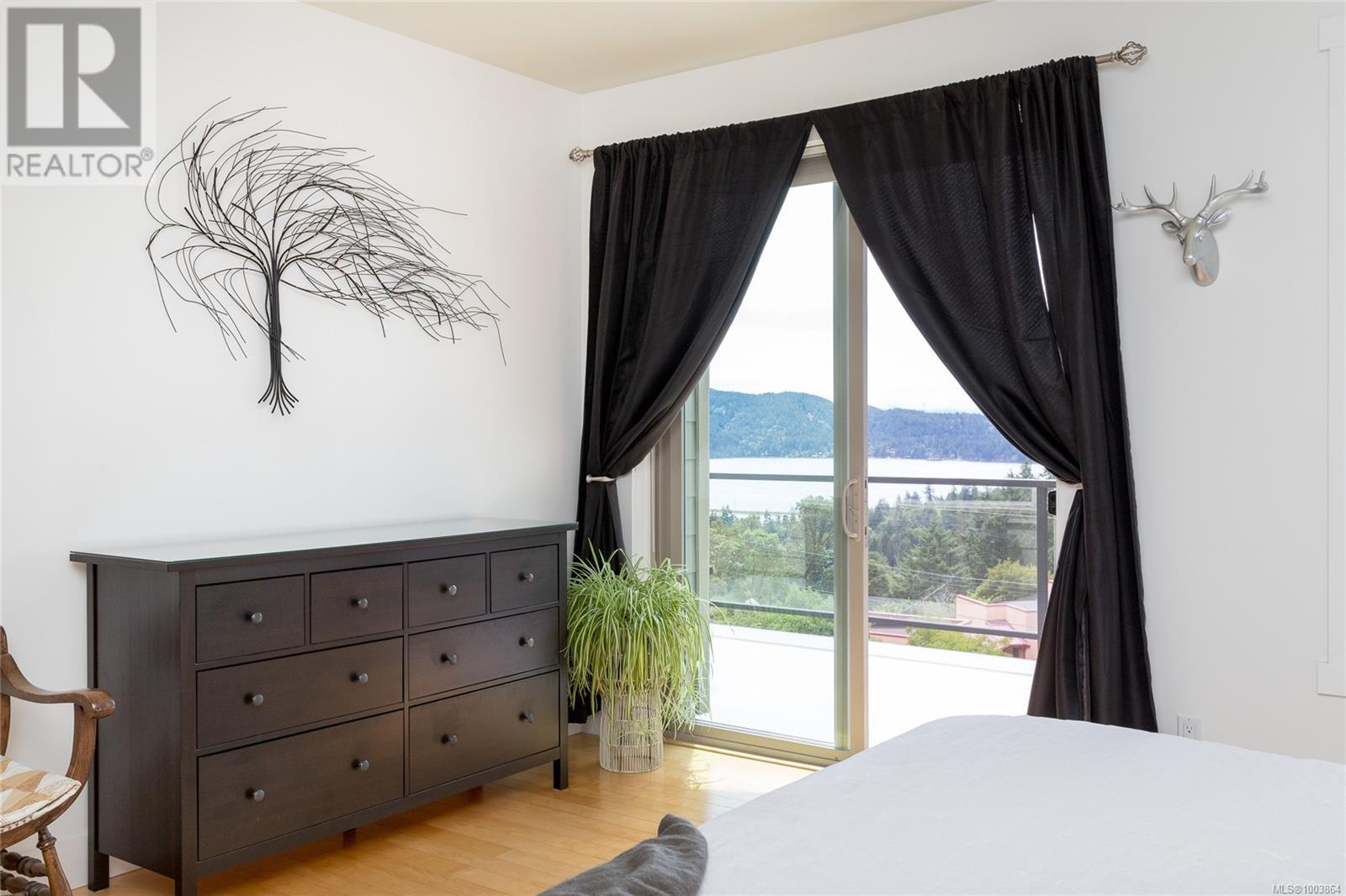 Property at 5360 Basinview Hts image 4