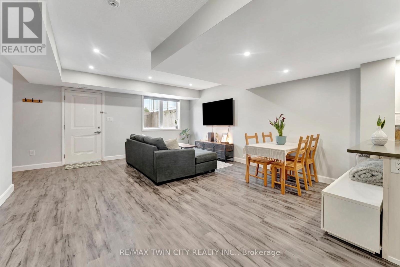 38 - 350 Fisher Mills Road, Cambridge, Ontario  N3C 0G8 - Photo 7 - X12281520