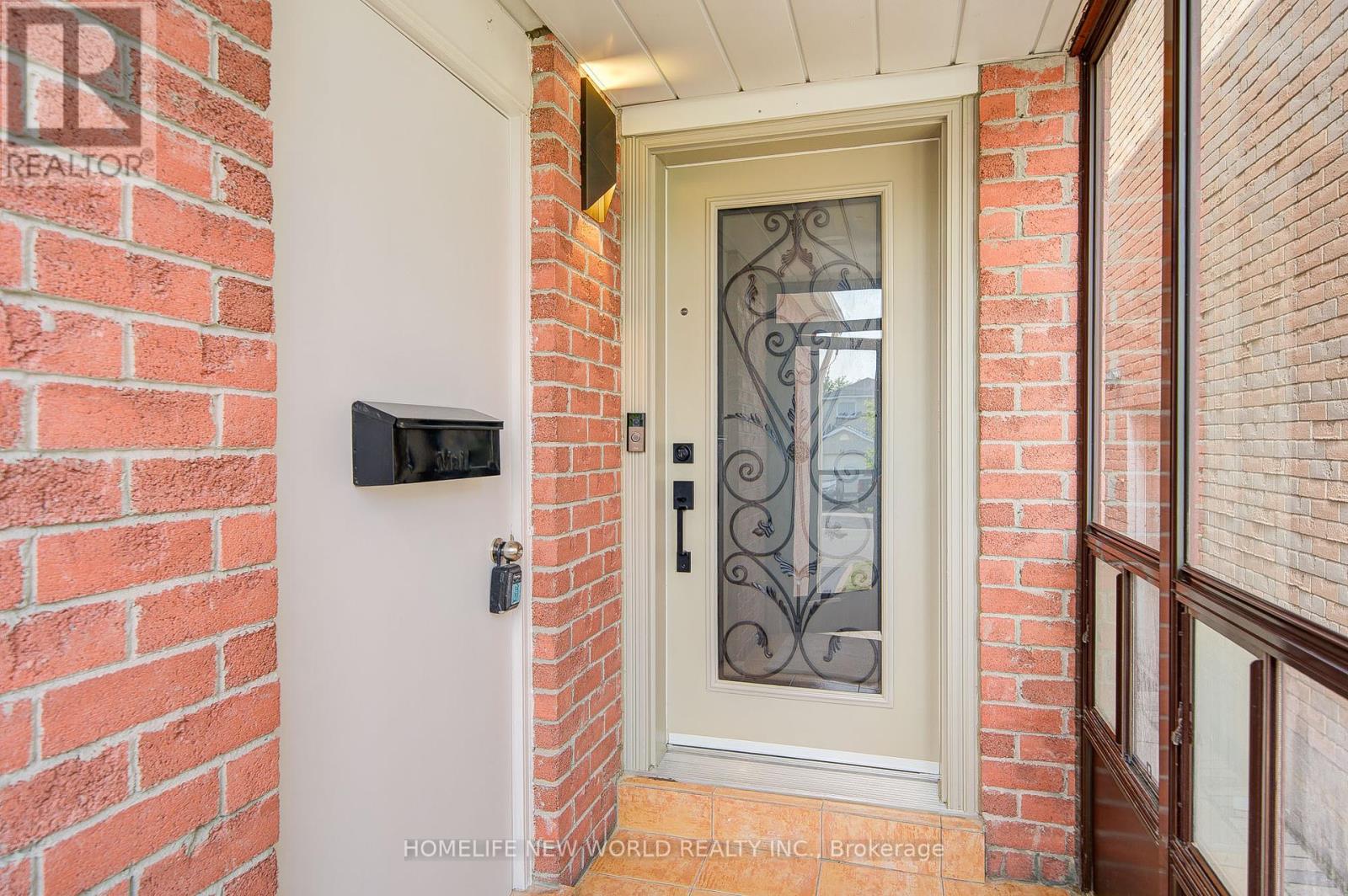 Property at 34 PAGE CRESCENT image 4