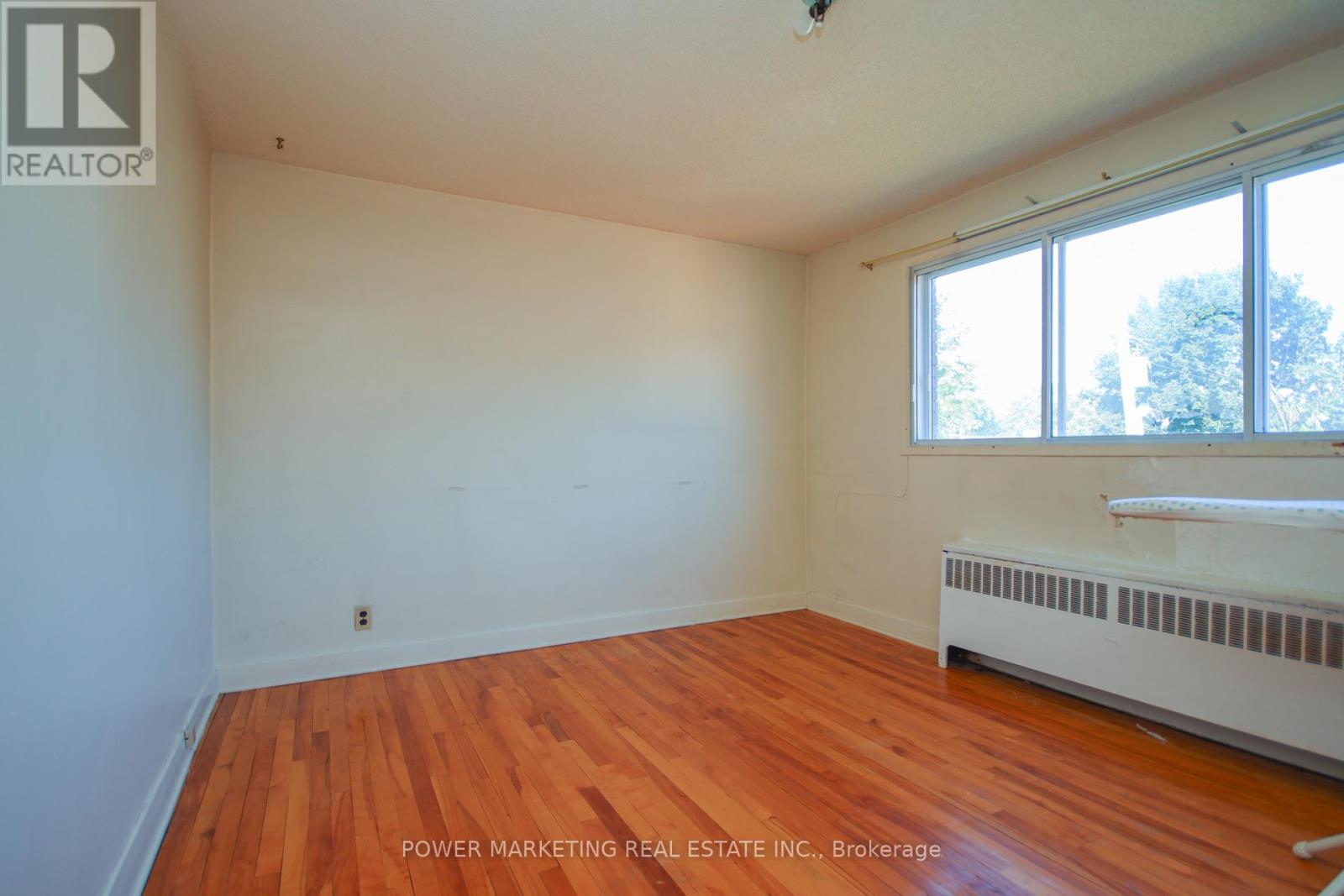 644-656 De L'eglise Street, Ottawa, Ontario  K1K 3K2 - Photo 36 - X12281545