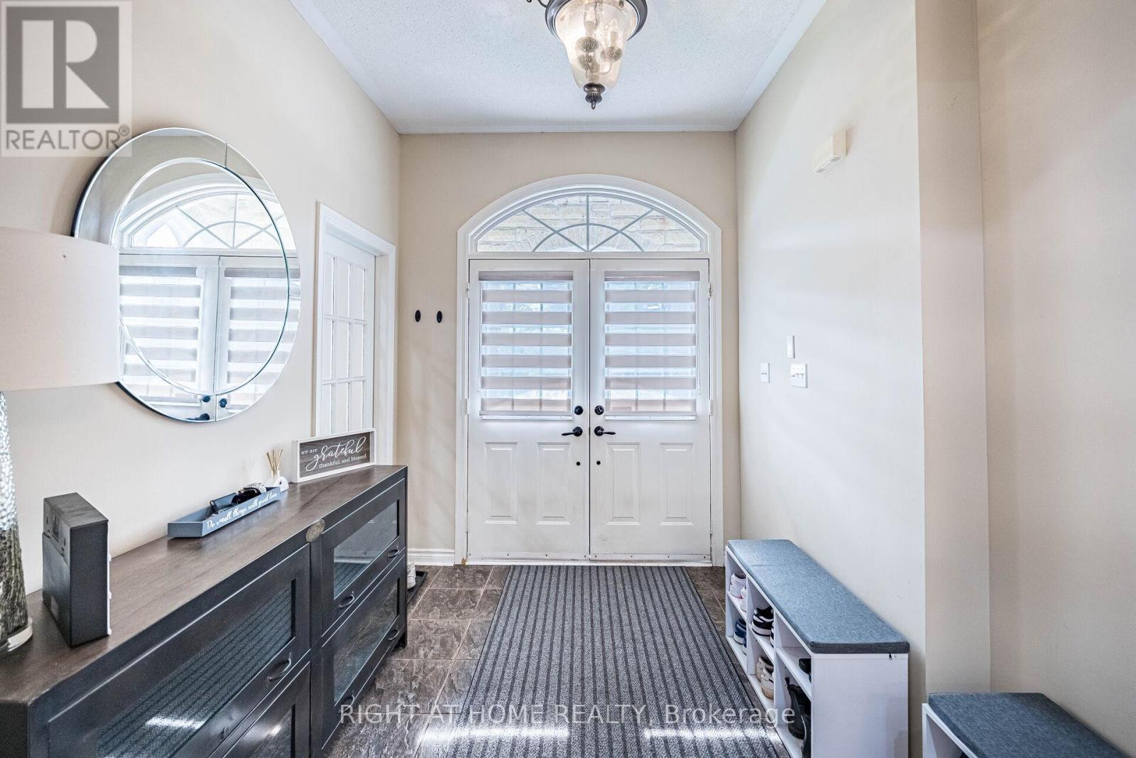 122 Spring Azure Crescent, Oakville, Ontario  L6L 6V8 - Photo 20 - W12272377