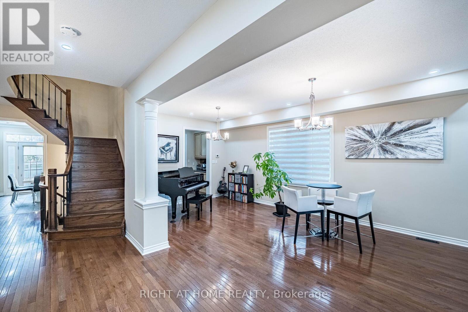122 Spring Azure Crescent, Oakville, Ontario  L6L 6V8 - Photo 21 - W12272377