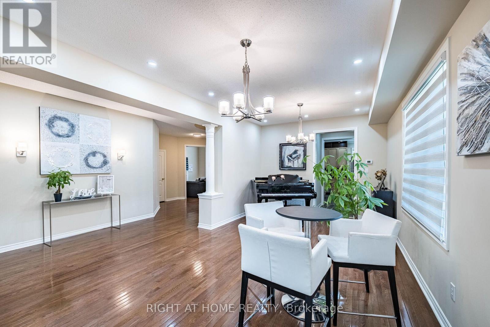 122 Spring Azure Crescent, Oakville, Ontario  L6L 6V8 - Photo 23 - W12272377