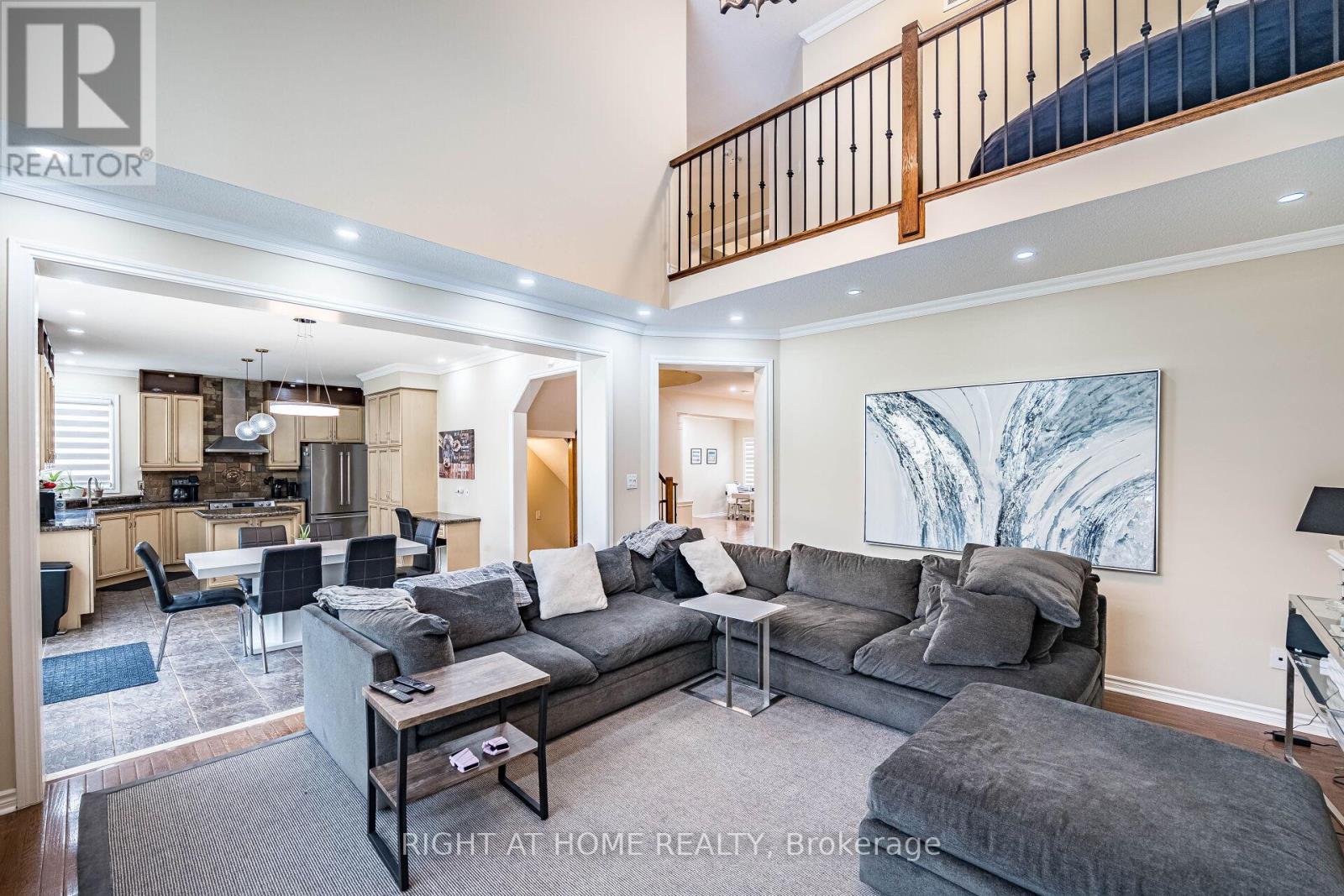 122 Spring Azure Crescent, Oakville, Ontario  L6L 6V8 - Photo 34 - W12272377