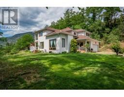 507 15TH Avenue, genelle, British Columbia