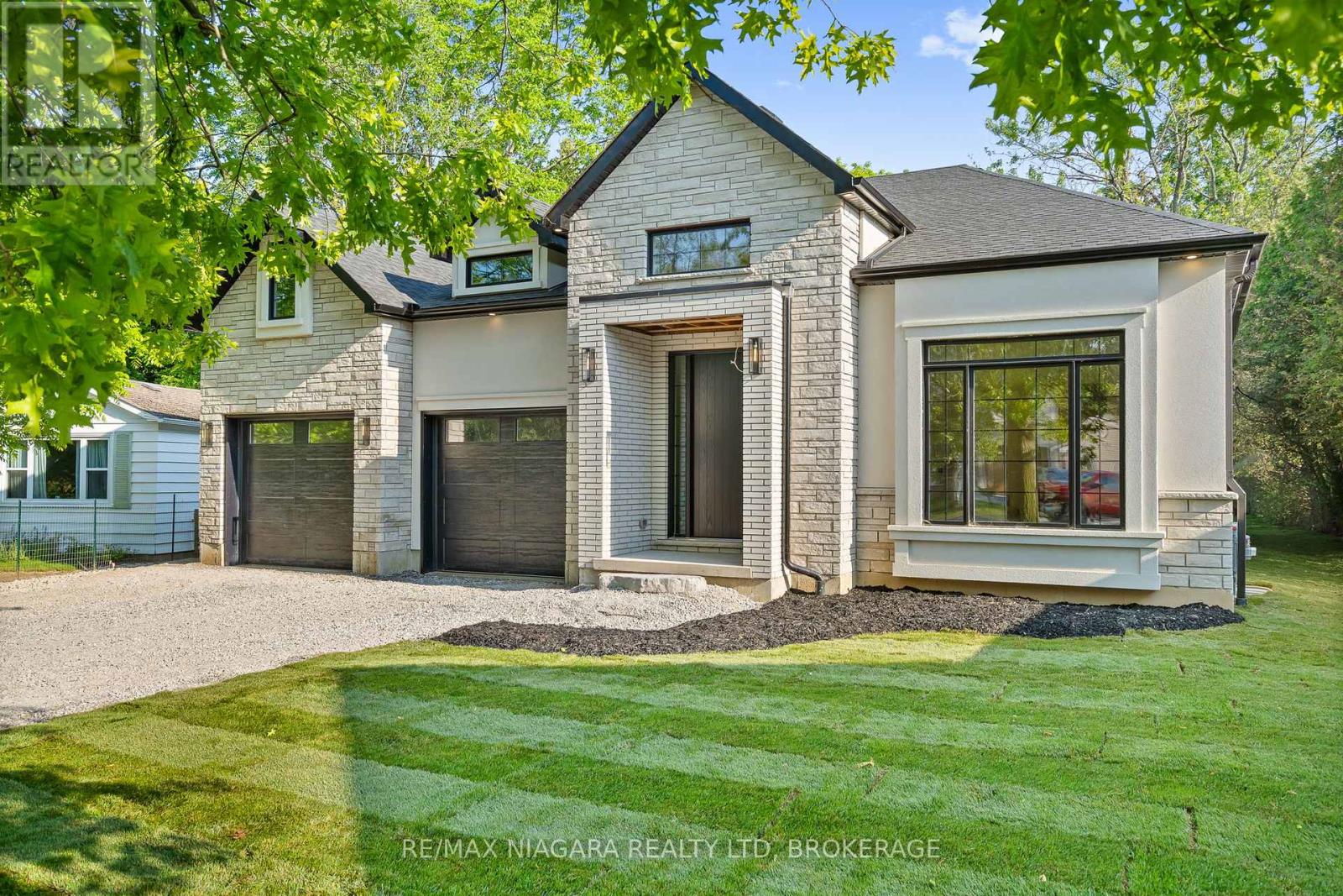 Property at 7 CIRCLE STREET image 3