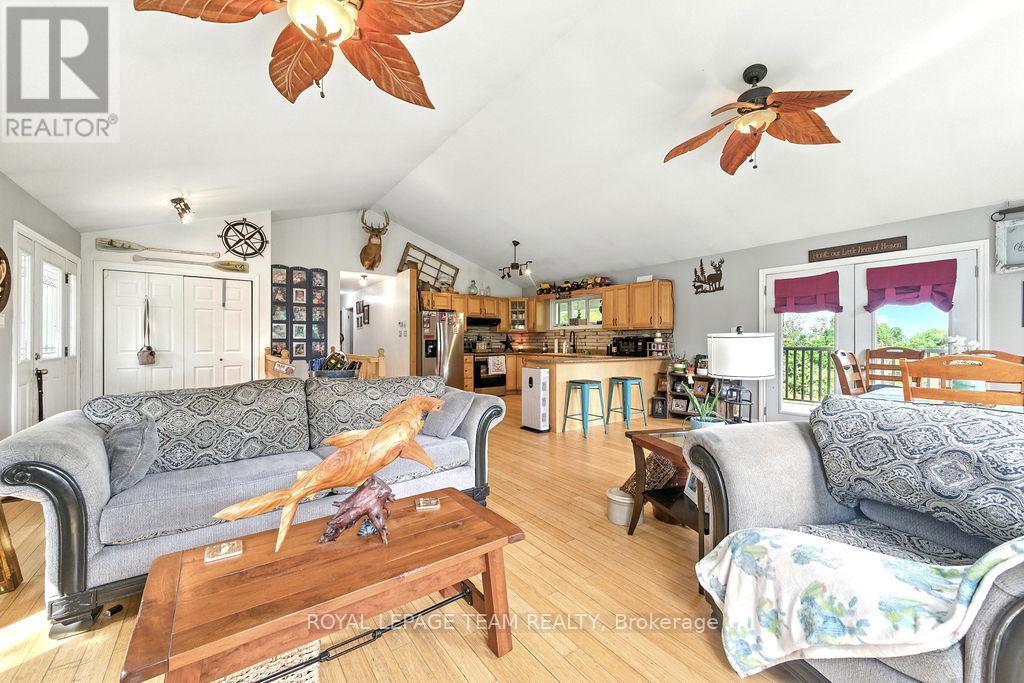 23 Algonquin Road, Bonnechere Valley, Ontario  K0J 1W0 - Photo 17 - X12281560