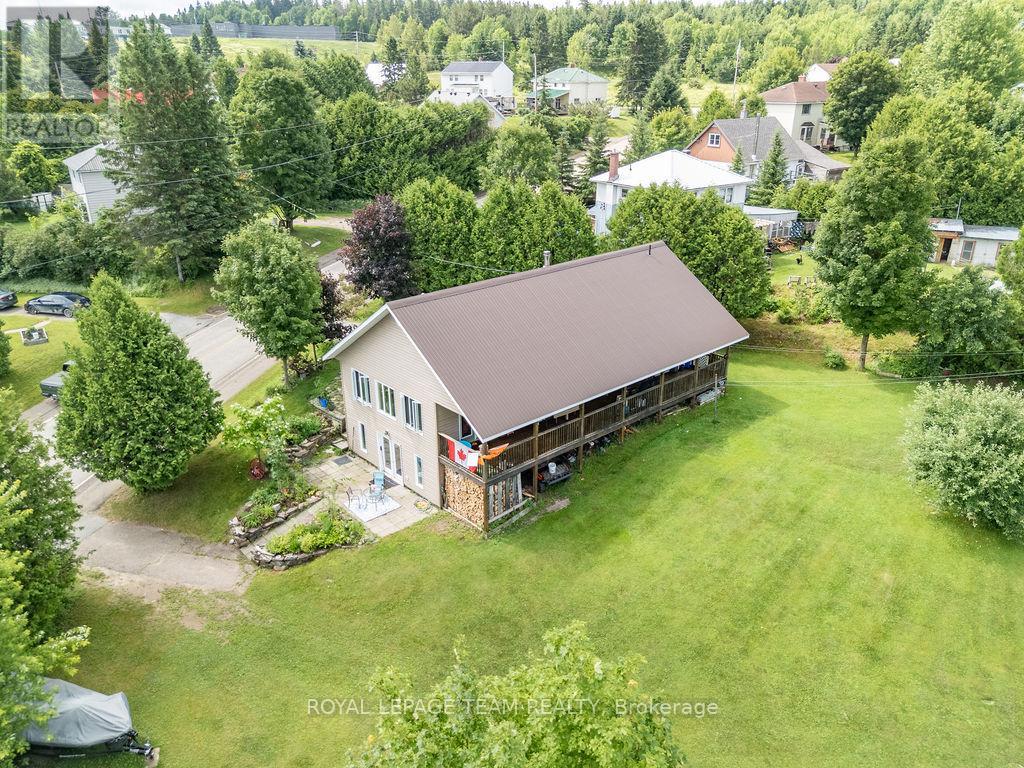 23 Algonquin Road, Bonnechere Valley, Ontario  K0J 1W0 - Photo 44 - X12281560