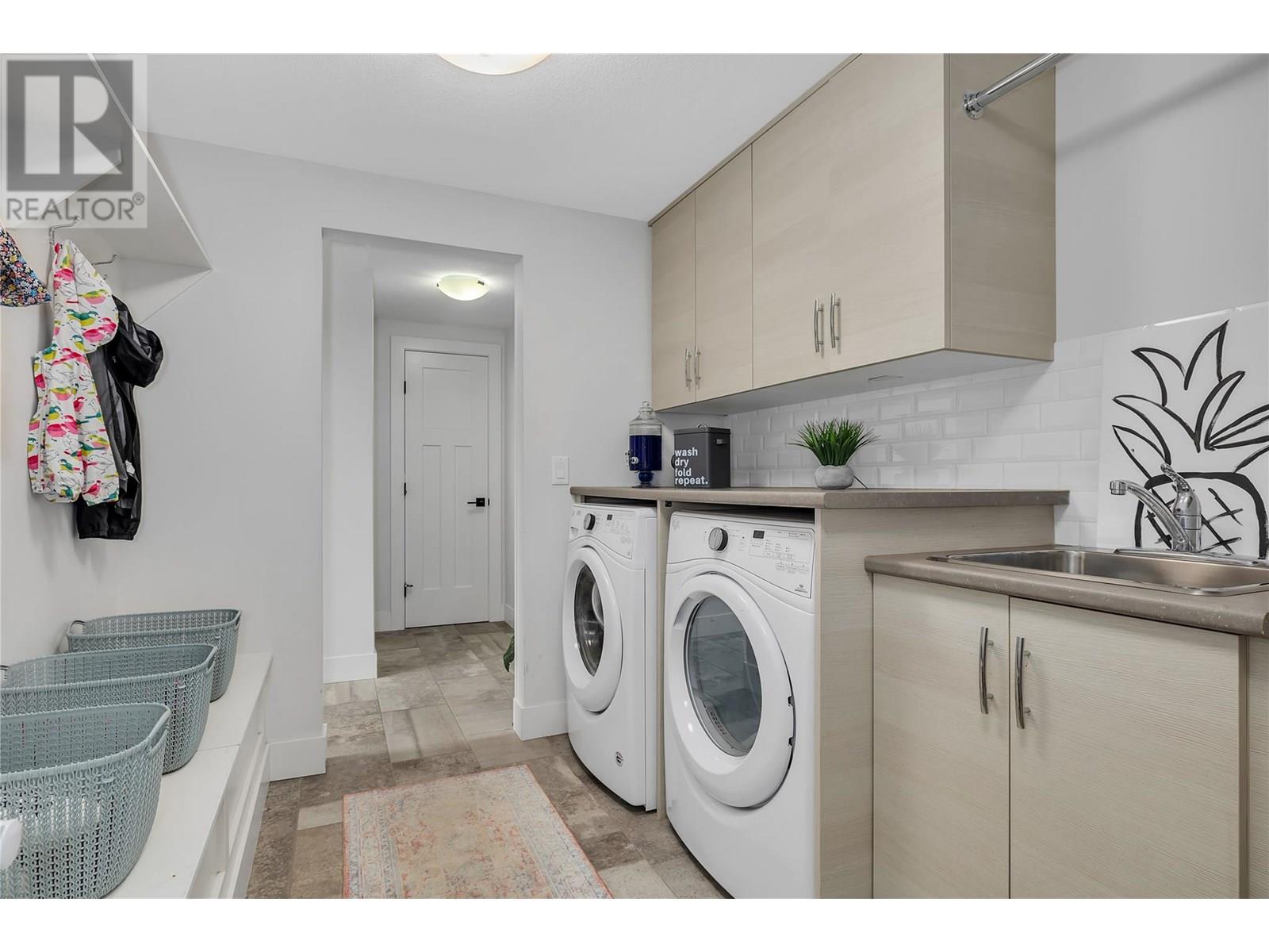 2558 Crown Crest Drive, West Kelowna, British Columbia  V4T 3M6 - Photo 39 - 10346701