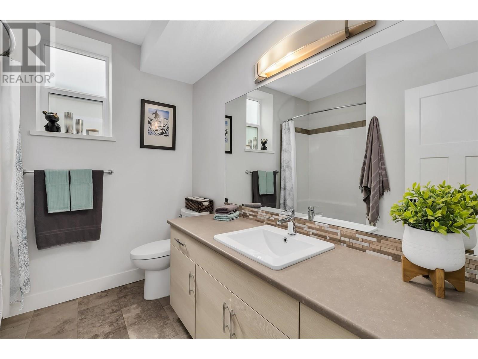 2558 Crown Crest Drive, West Kelowna, British Columbia  V4T 3M6 - Photo 36 - 10346701