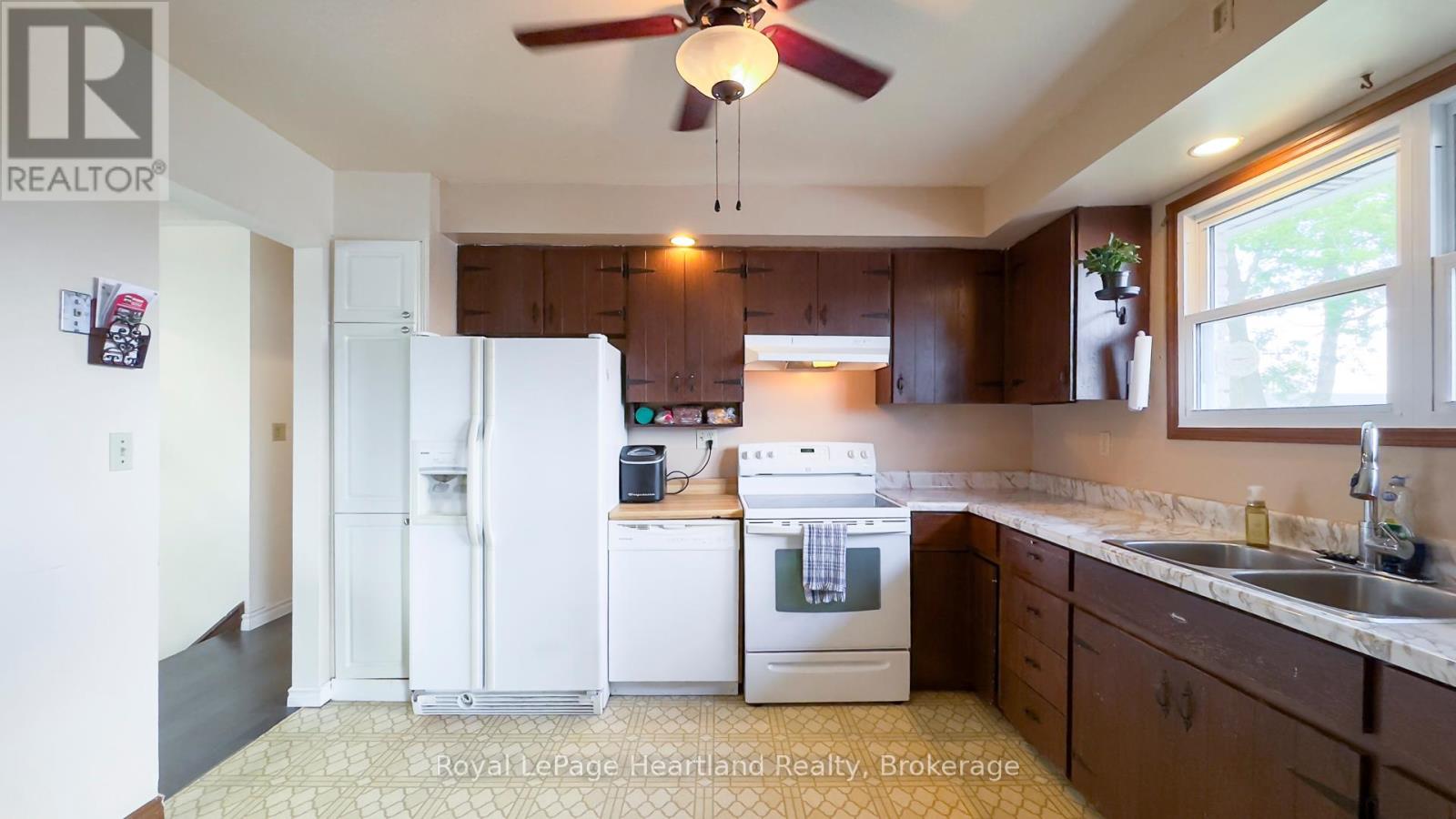 1 Alexander Street, Huron East (Seaforth), Ontario  N0K 1W0 - Photo 34 - X12281577