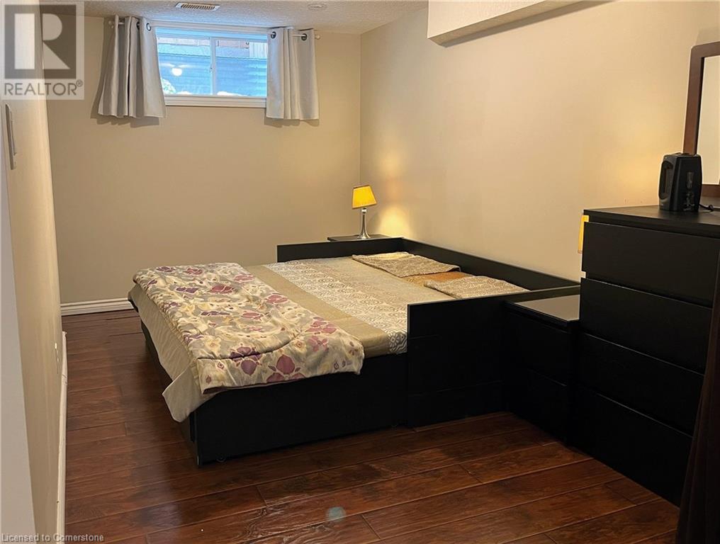 727 Commonwealth Crescent Unit# Lower, Kitchener, Ontario  N2E 4J8 - Photo 6 - 40748374