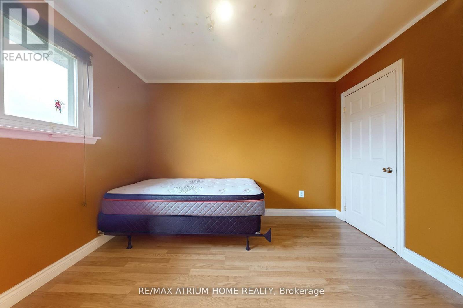 3672 Galeair Court, Mississauga (Erindale), Ontario  L5C 2H5 - Photo 21 - W12281579