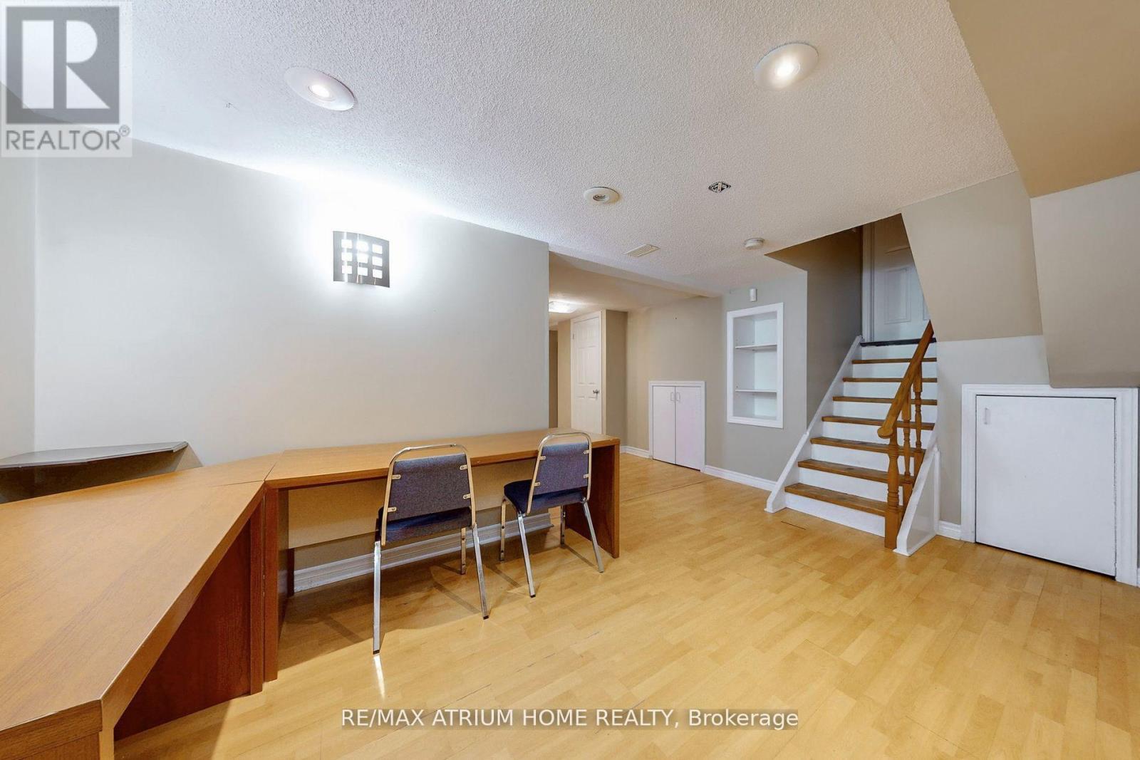 3672 Galeair Court, Mississauga (Erindale), Ontario  L5C 2H5 - Photo 29 - W12281579