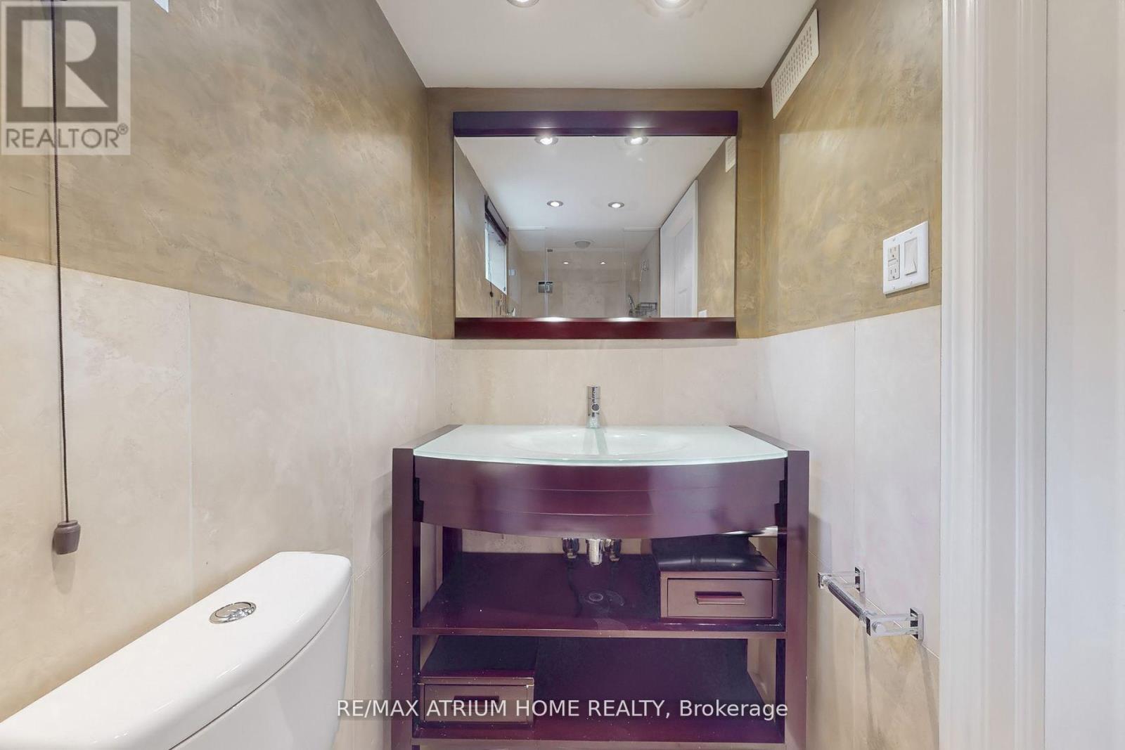 3672 Galeair Court, Mississauga (Erindale), Ontario  L5C 2H5 - Photo 30 - W12281579