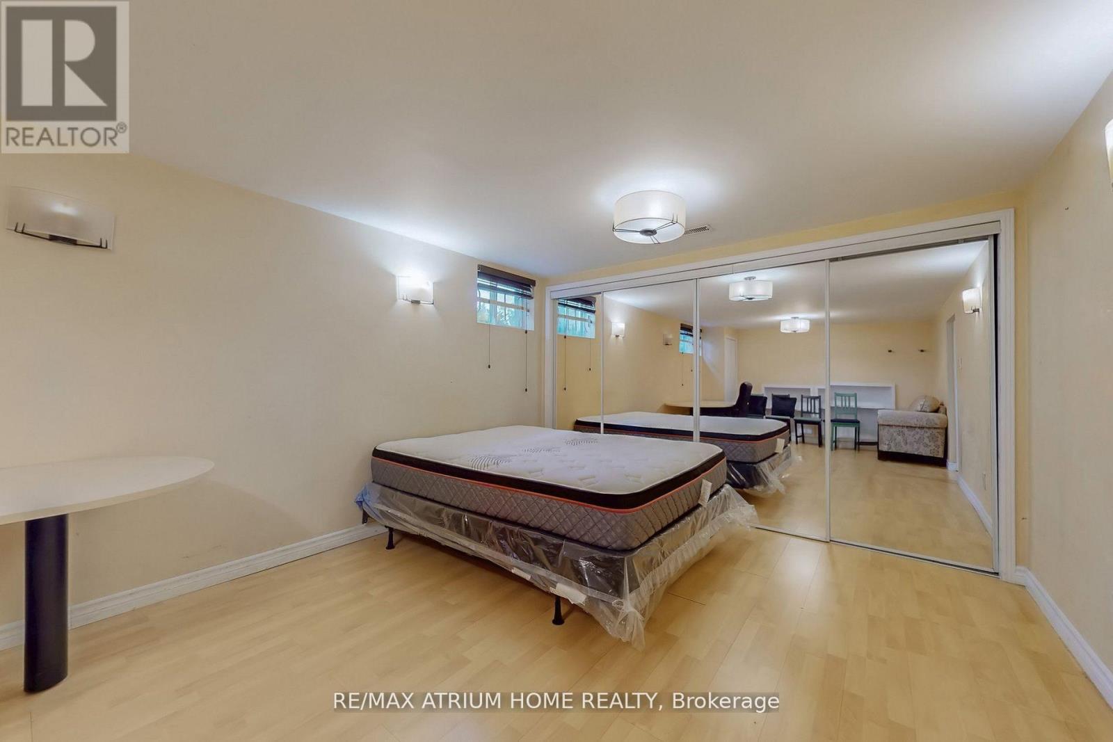3672 Galeair Court, Mississauga (Erindale), Ontario  L5C 2H5 - Photo 33 - W12281579