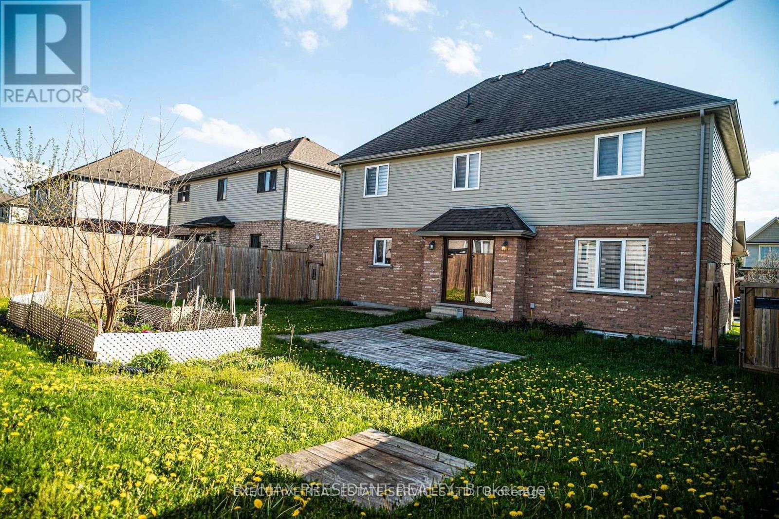 700 Spitfire Street, Woodstock (Woodstock - North), Ontario  N4T 0B1 - Photo 25 - X12281580