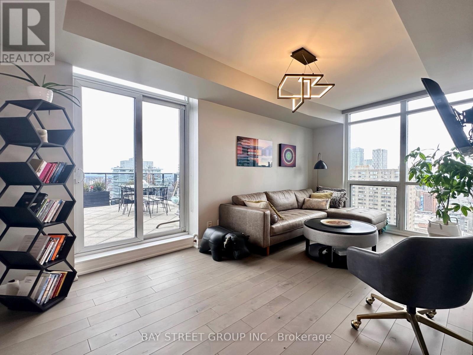 3101 - 25 Carlton Street, Toronto (Church-Yonge Corridor), Ontario  M5B 1L4 - Photo 17 - C12281592