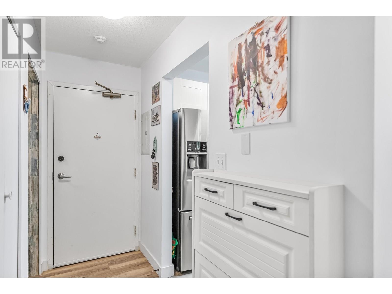 406 1200 Pacific Street, Coquitlam, British Columbia  V3B 6K2 - Photo 2 - R3021786
