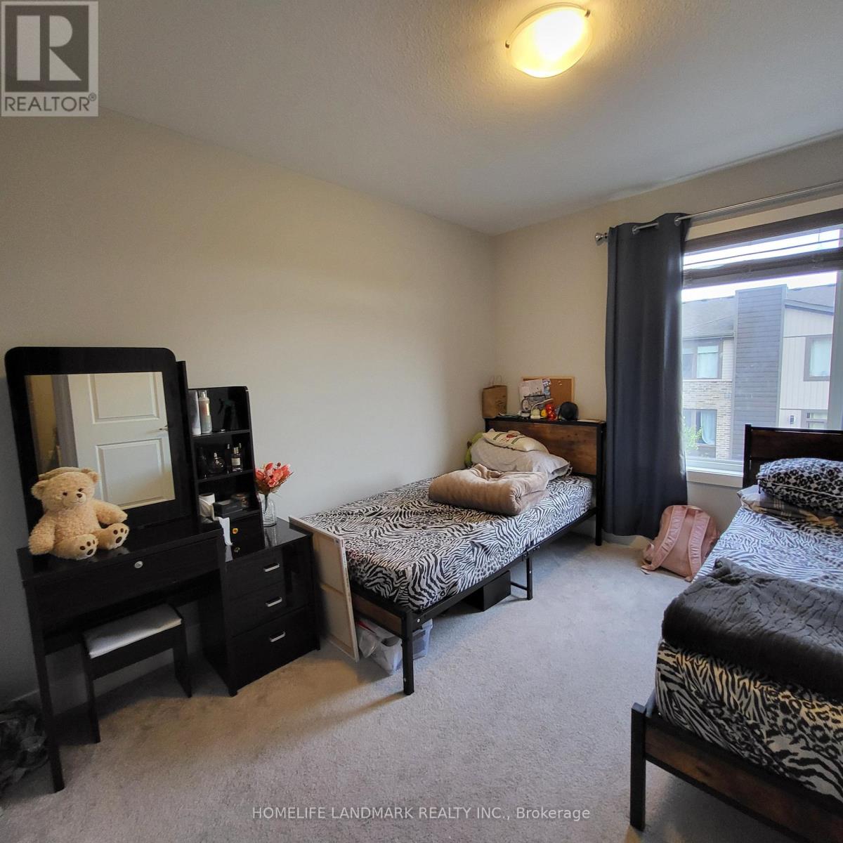 60 - 1960 Dalmagarry Road, London North (North E), Ontario  N6G 0T8 - Photo 11 - X12281588