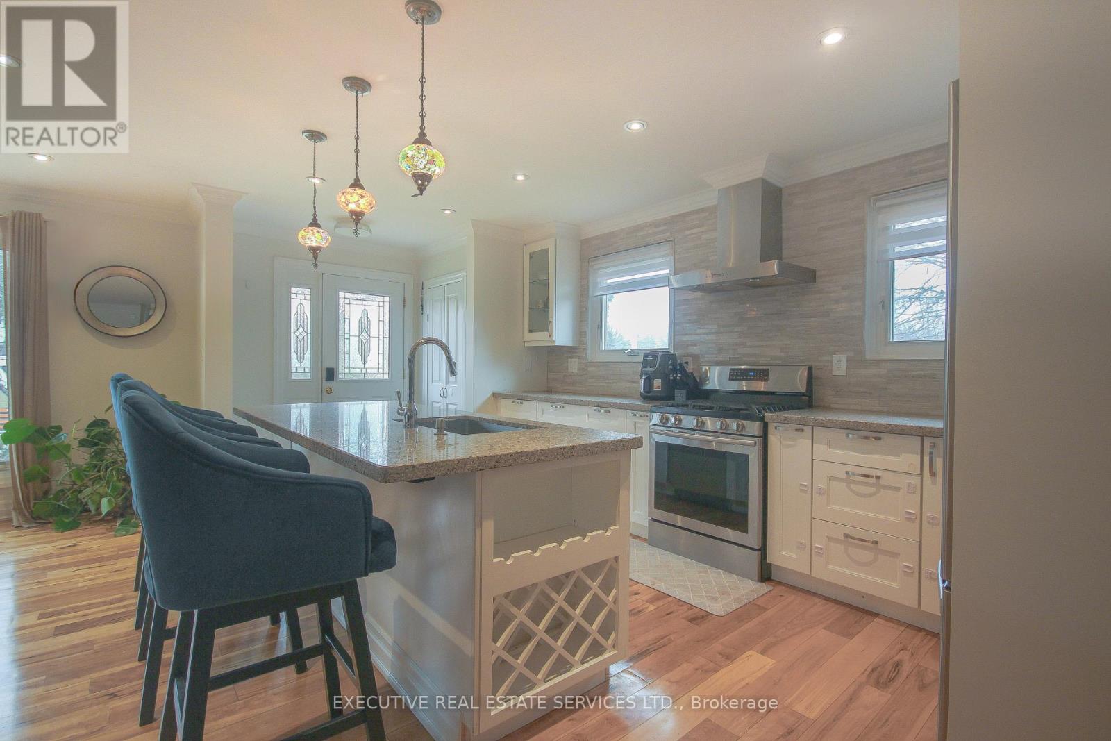 Property at 2009 DELANEY DRIVE image 3