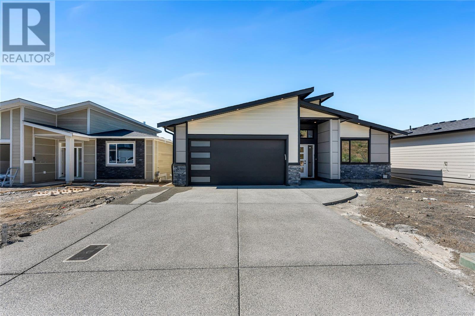 3199 Woodrush Dr, Duncan, British Columbia