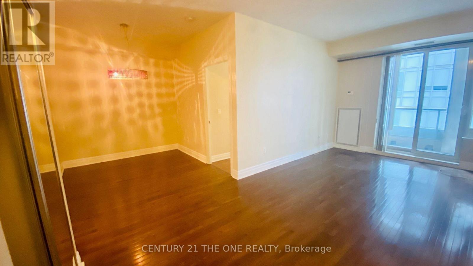 1708 - 35 Balmuto Street, Toronto, Ontario  M4Y 0A3 - Photo 6 - C12281608