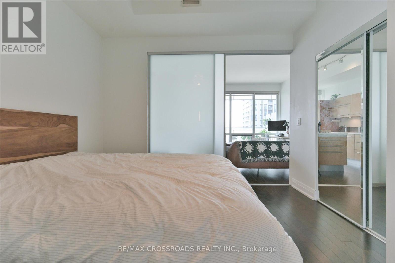 4103 - 80 John Street, Toronto, Ontario  M5V 3X4 - Photo 17 - C12281612