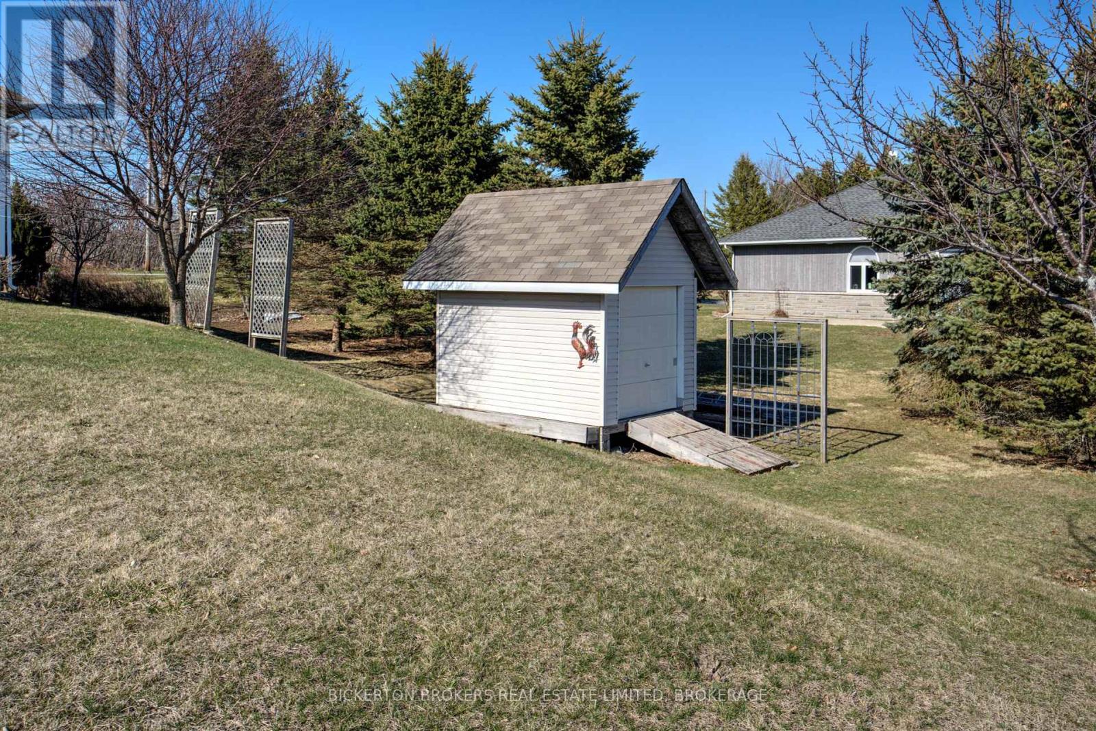 255 Good Friend Drive, Frontenac Islands, Ontario  K7G 2V6 - Photo 18 - X12281666