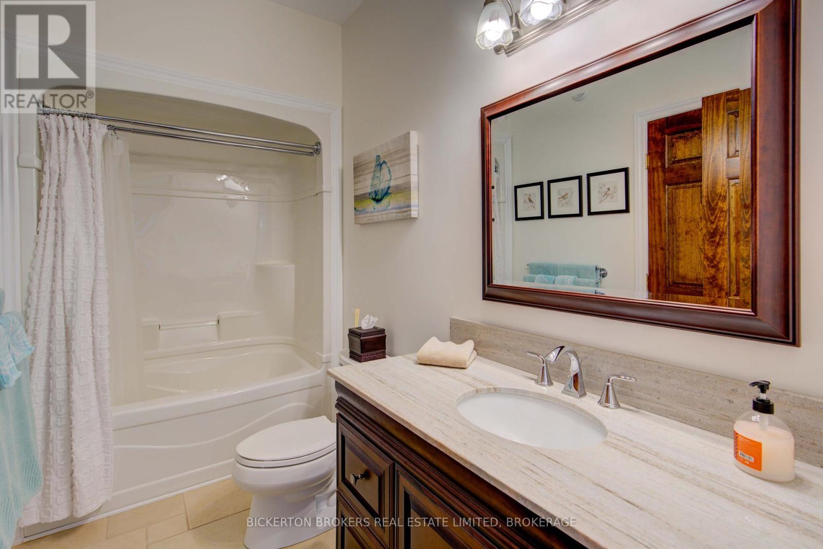 255 Good Friend Drive, Frontenac Islands, Ontario  K7G 2V6 - Photo 42 - X12281666