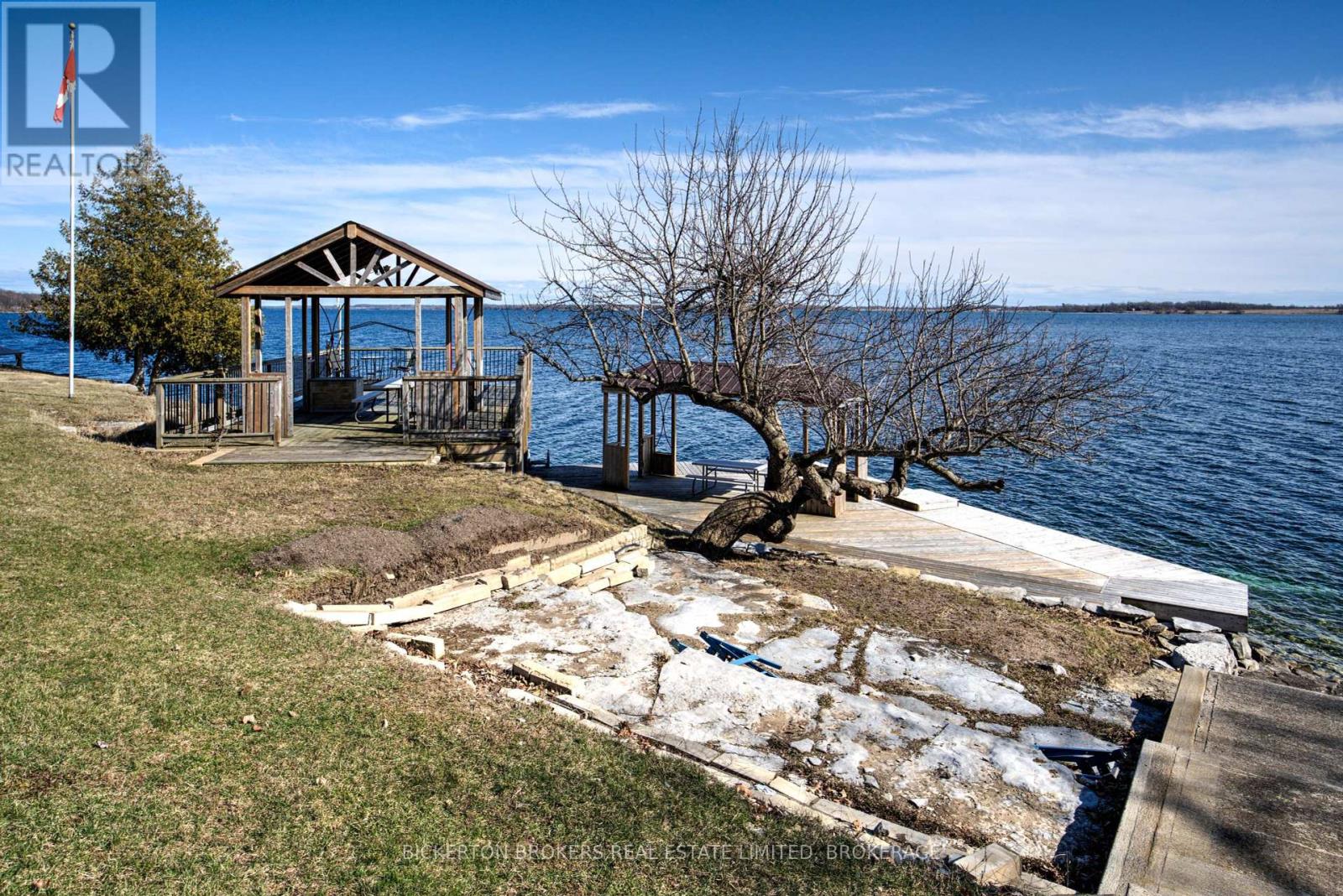 255 Good Friend Drive, Frontenac Islands, Ontario  K7G 2V6 - Photo 7 - X12281666