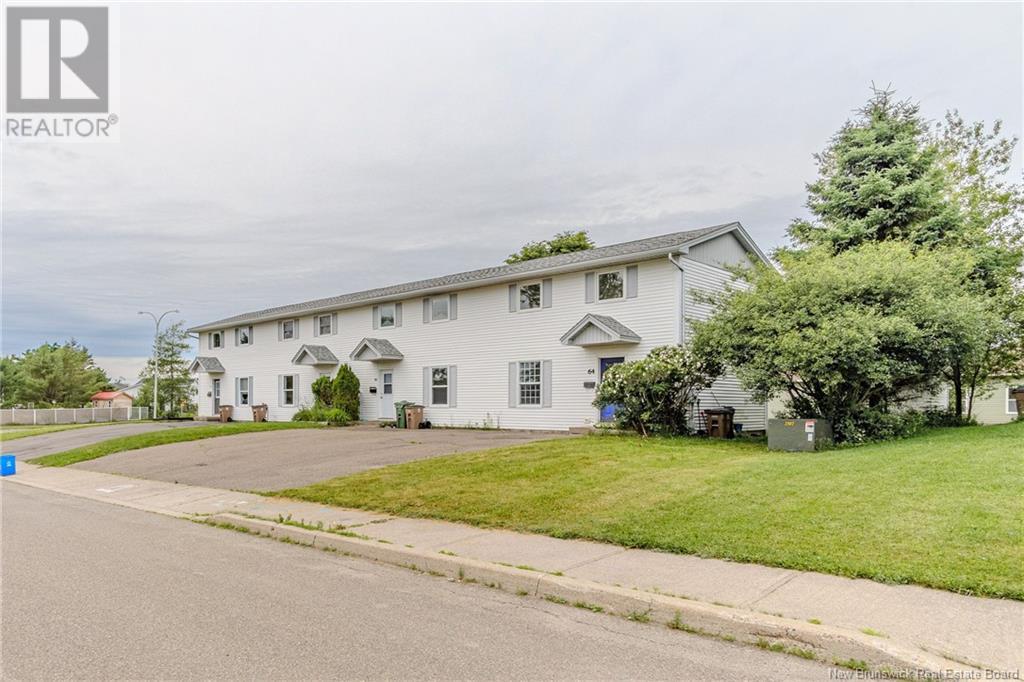 Property at 64 Oakhill Crescent image 3