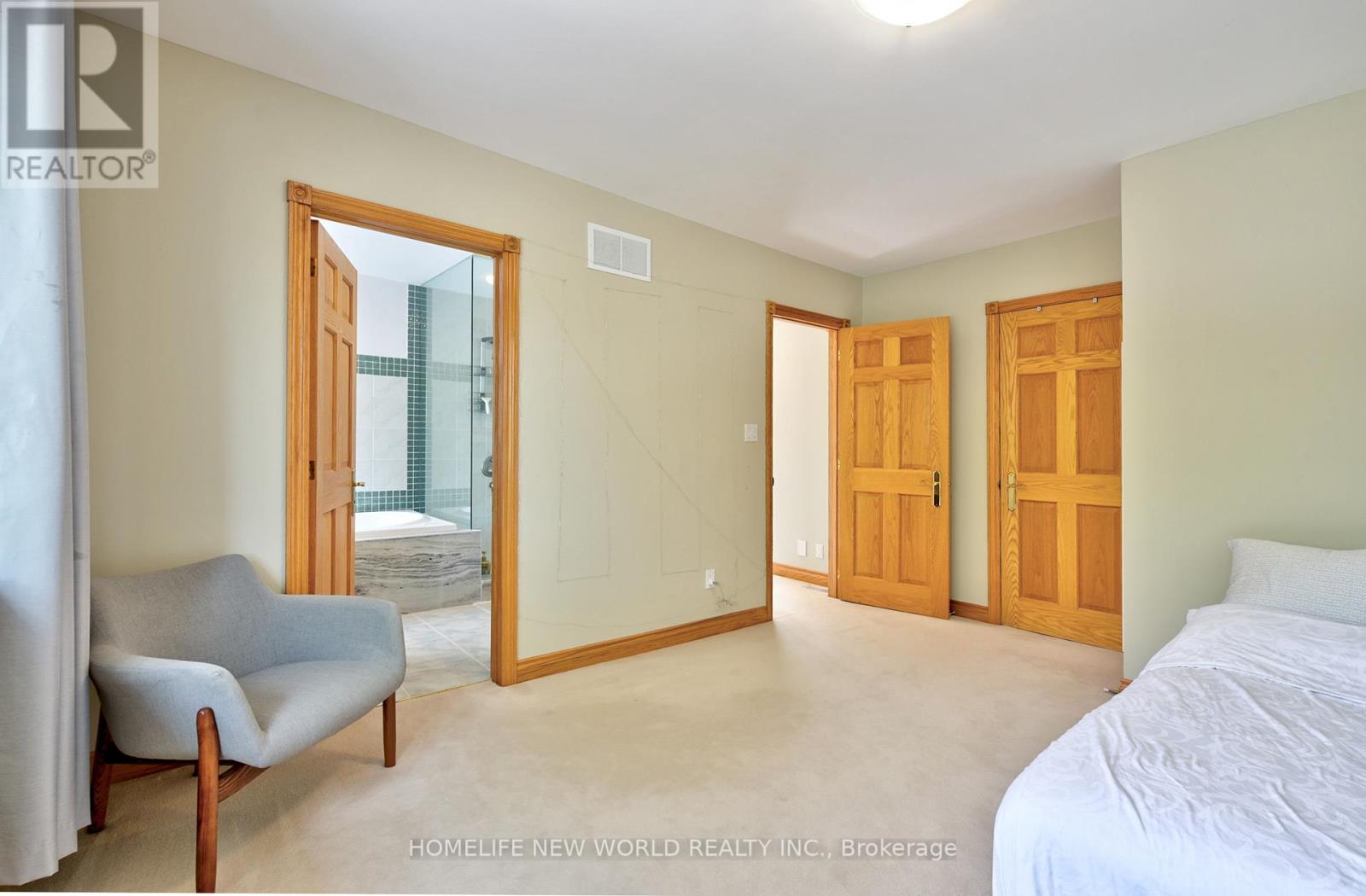 7 Sulgrave Crescent, Toronto, Ontario  M2L 1W5 - Photo 29 - C12281658