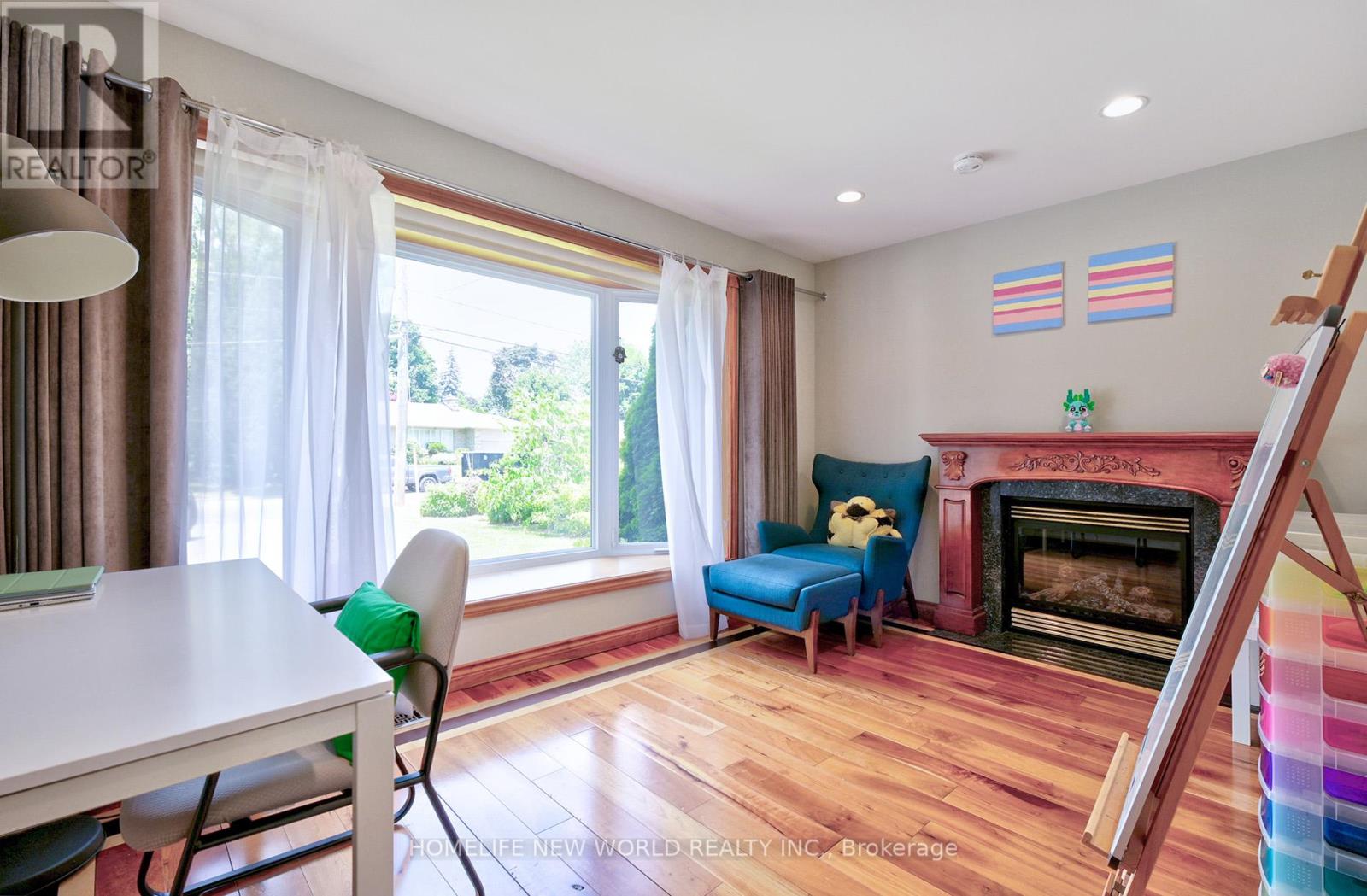 7 Sulgrave Crescent, Toronto, Ontario  M2L 1W5 - Photo 6 - C12281658