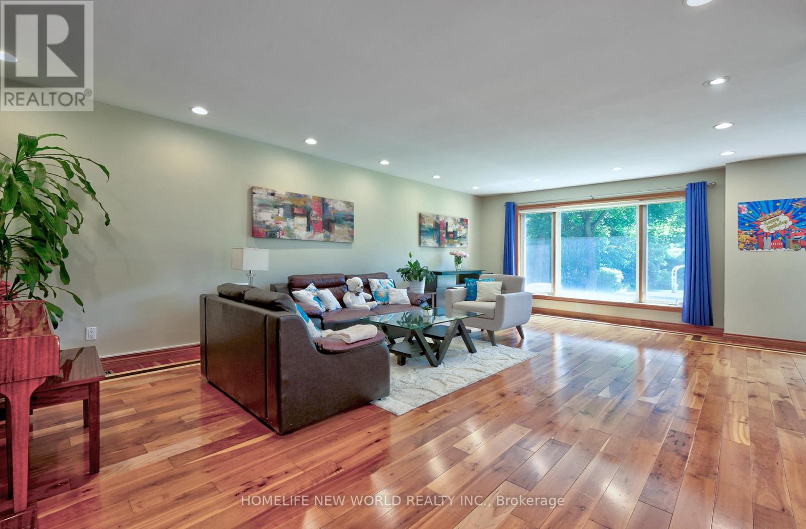 7 Sulgrave Crescent, Toronto, Ontario  M2L 1W5 - Photo 7 - C12281658