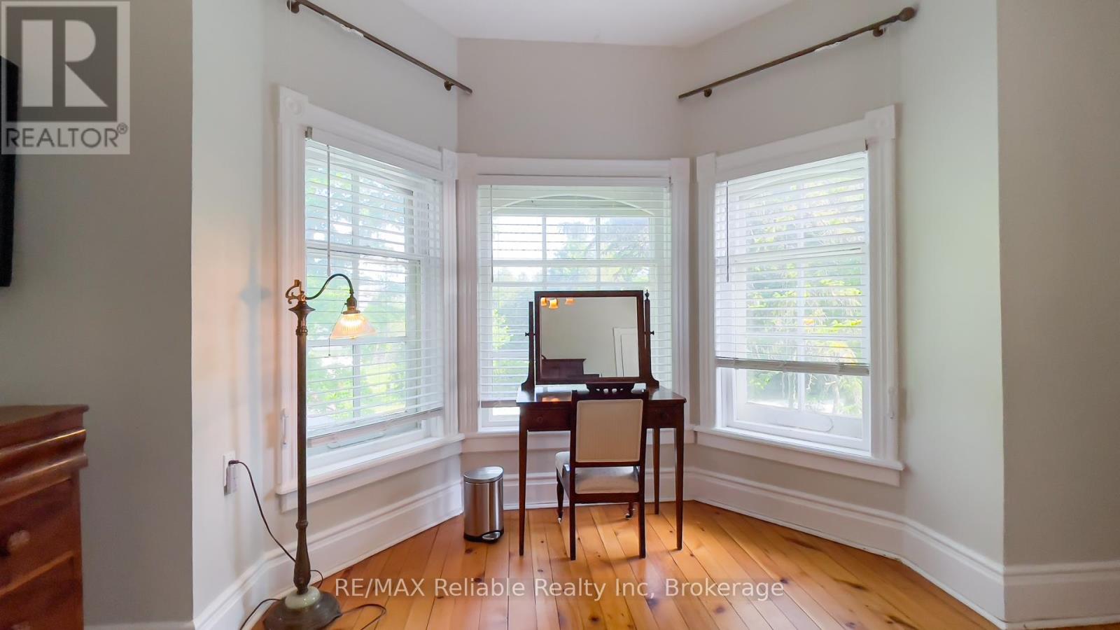 32 Bayfield Terrace, Bluewater, Ontario  N0M 1G0 - Photo 37 - X12279041