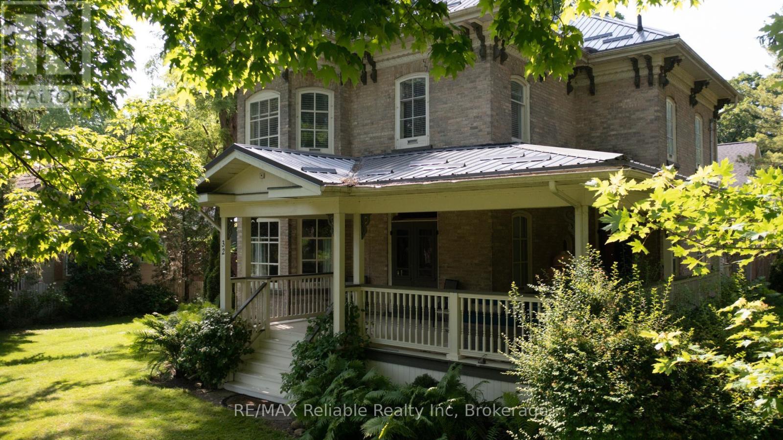 32 Bayfield Terrace, Bluewater, Ontario  N0M 1G0 - Photo 4 - X12279041
