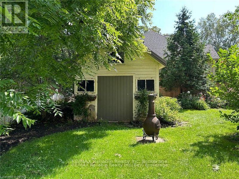 32 Bayfield Terrace, Bluewater, Ontario  N0M 1G0 - Photo 8 - X12279041