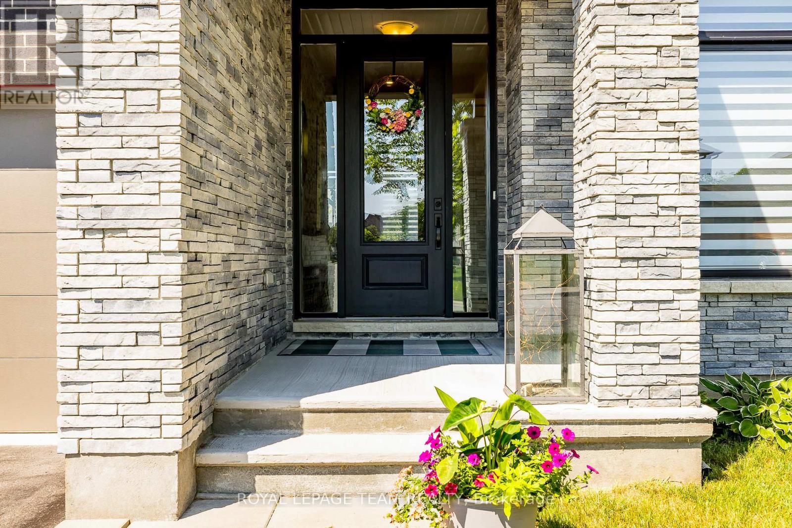 Property at 368 TRESTLE STREET image 2