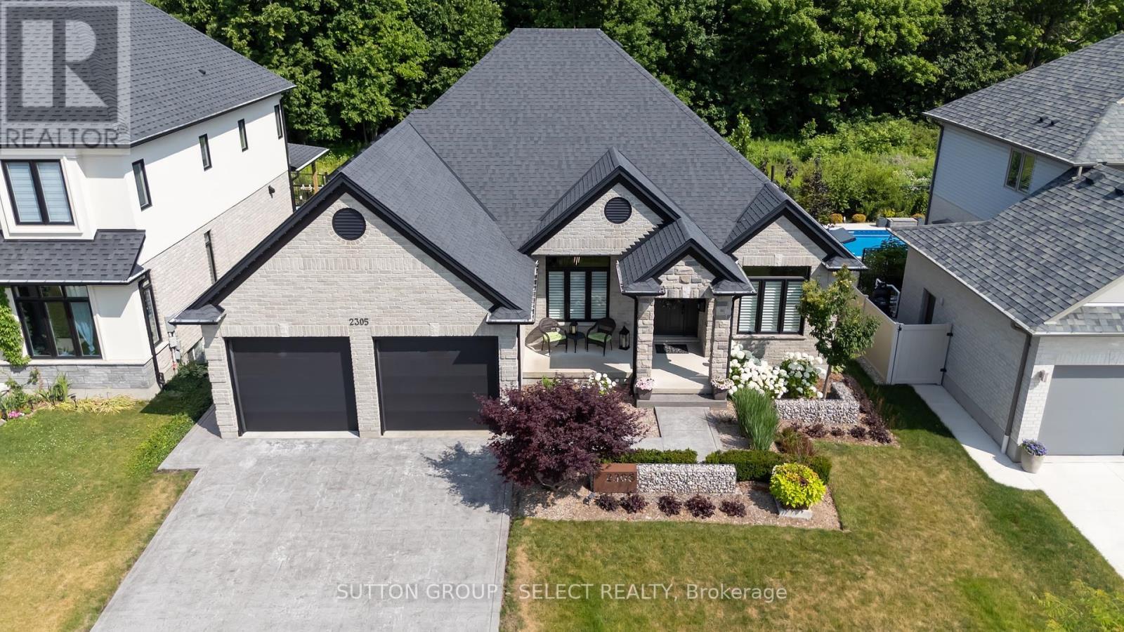 Property at 2305 DAUNCEY CRESCENT image 2