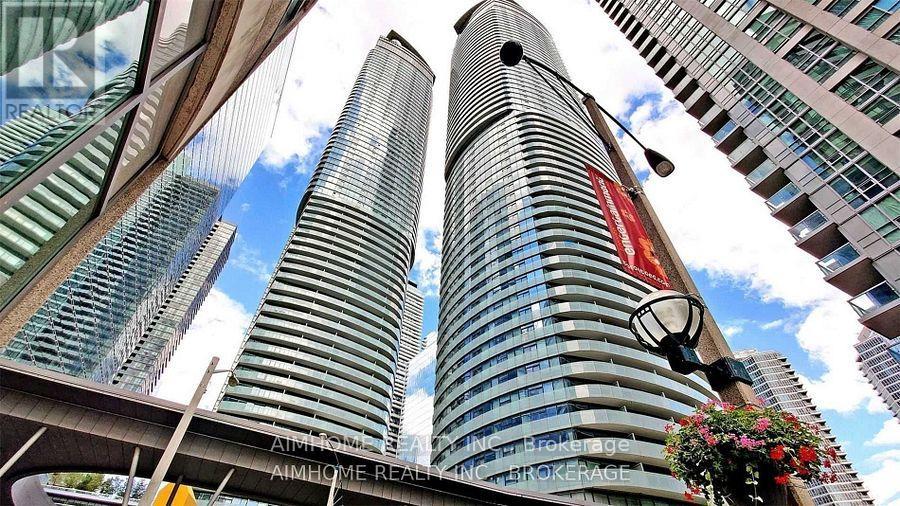 5205 - 14 YORK STREET, Toronto, Ontario