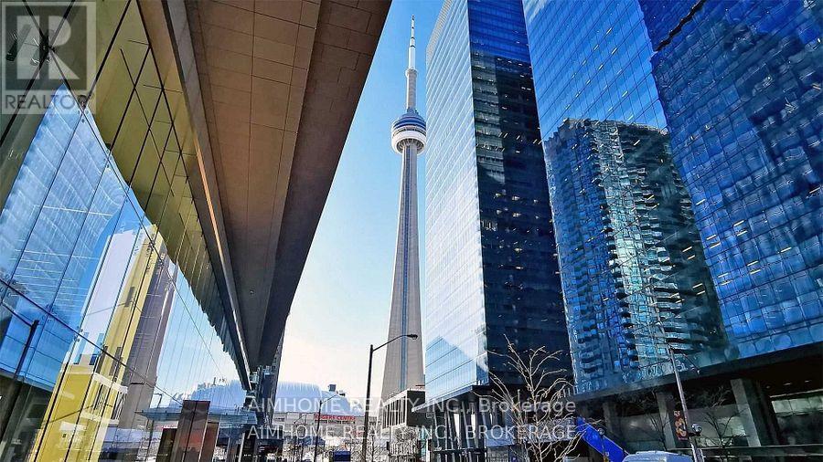 5205 - 14 York Street, Toronto, Ontario  M5J 0B1 - Photo 2 - C12281699