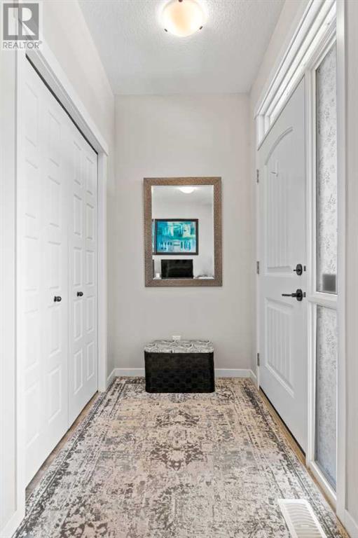 Property at 5 Willow Crescent image 2