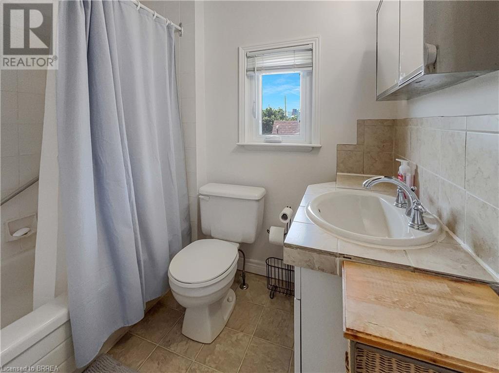 131 Terrace Hill Street, Brantford, Ontario  N3R 1G5 - Photo 27 - 40746517