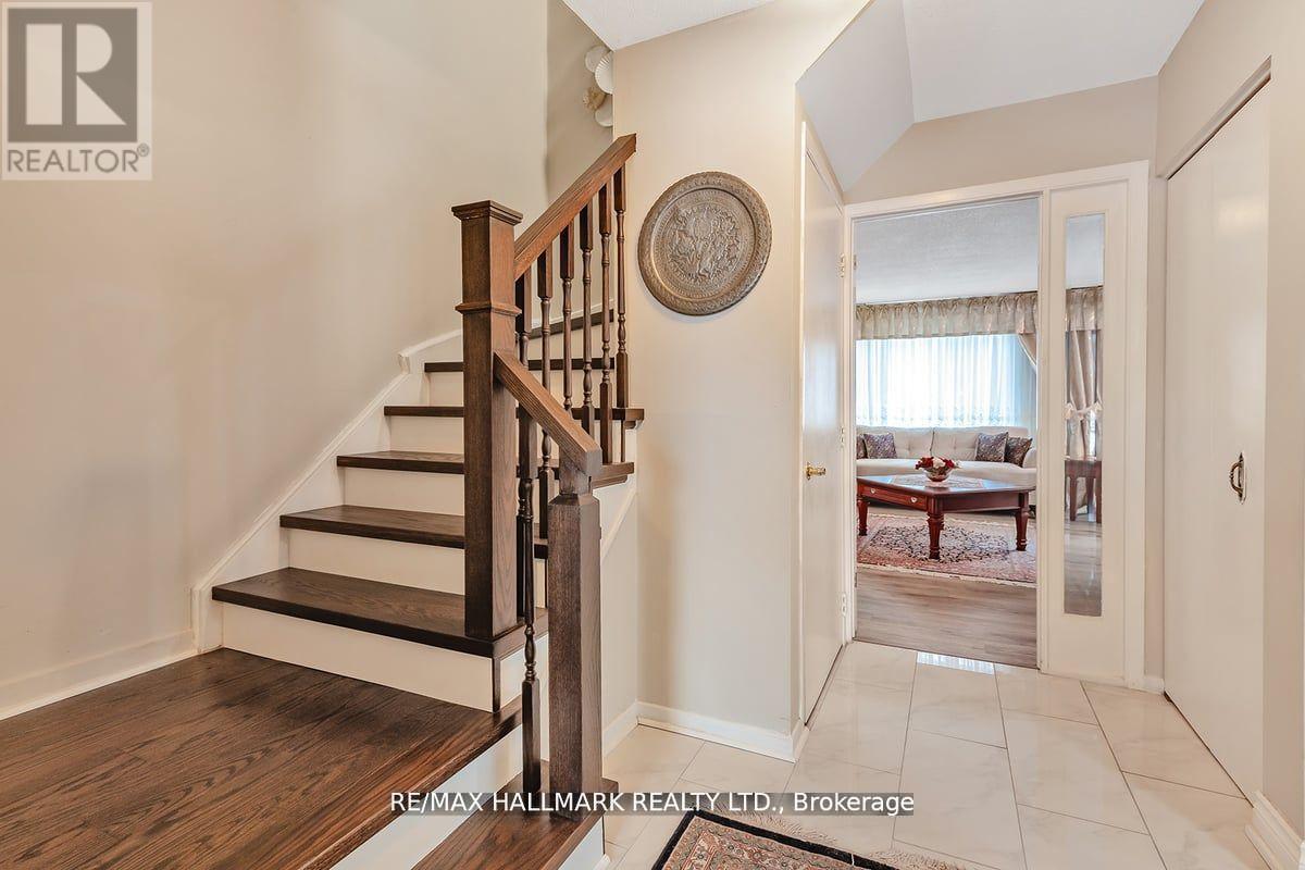 Property at 40 LILLOOET CRESCENT image 3