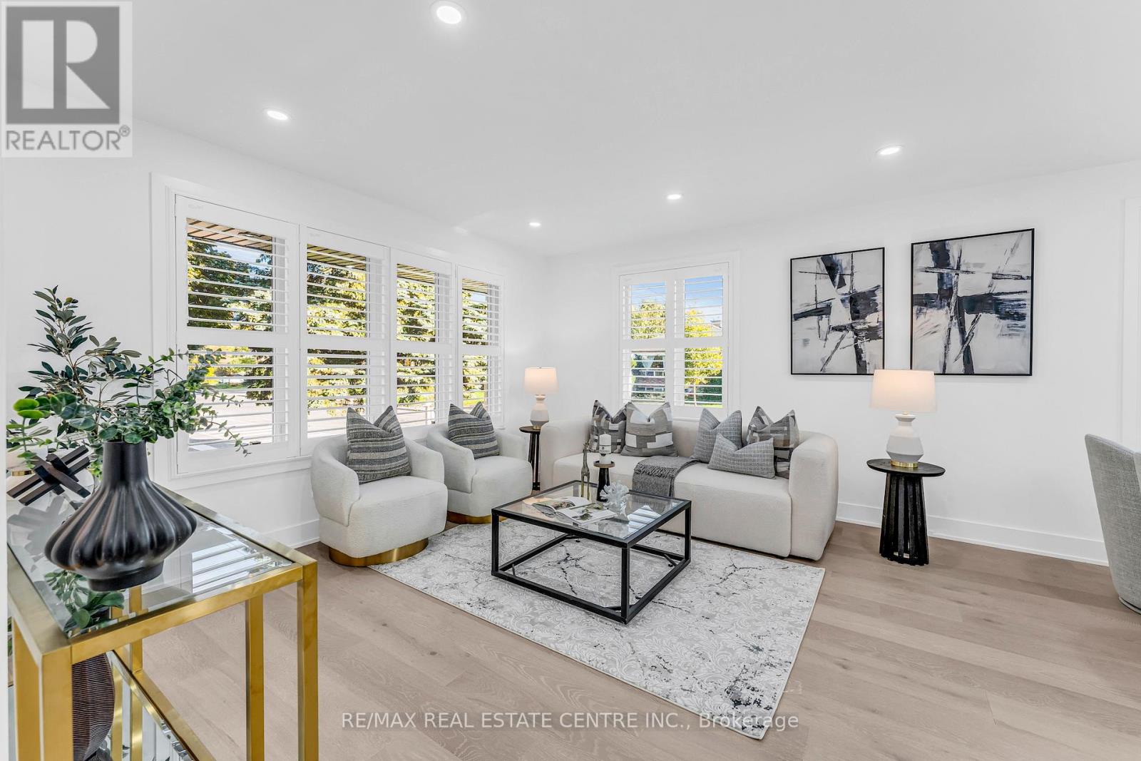 Property at 35 MUNFORD CRESCENT image 5
