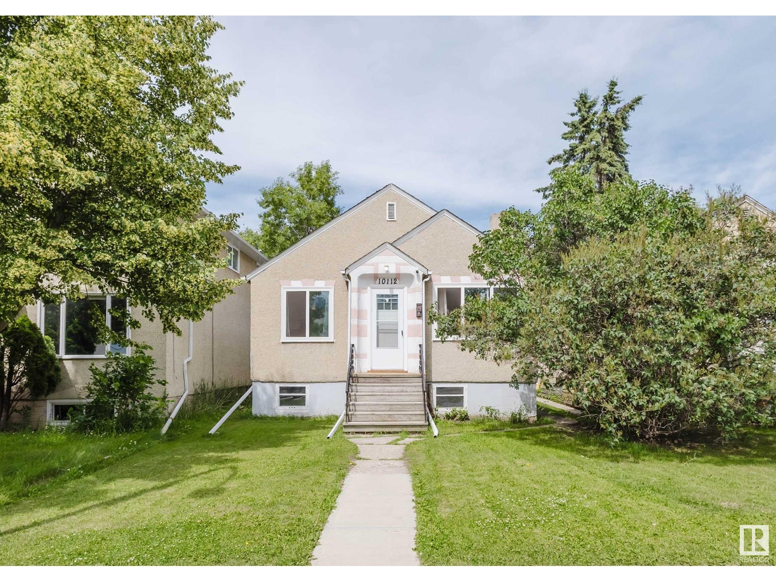 Property at 10112 86 AV NW image 1