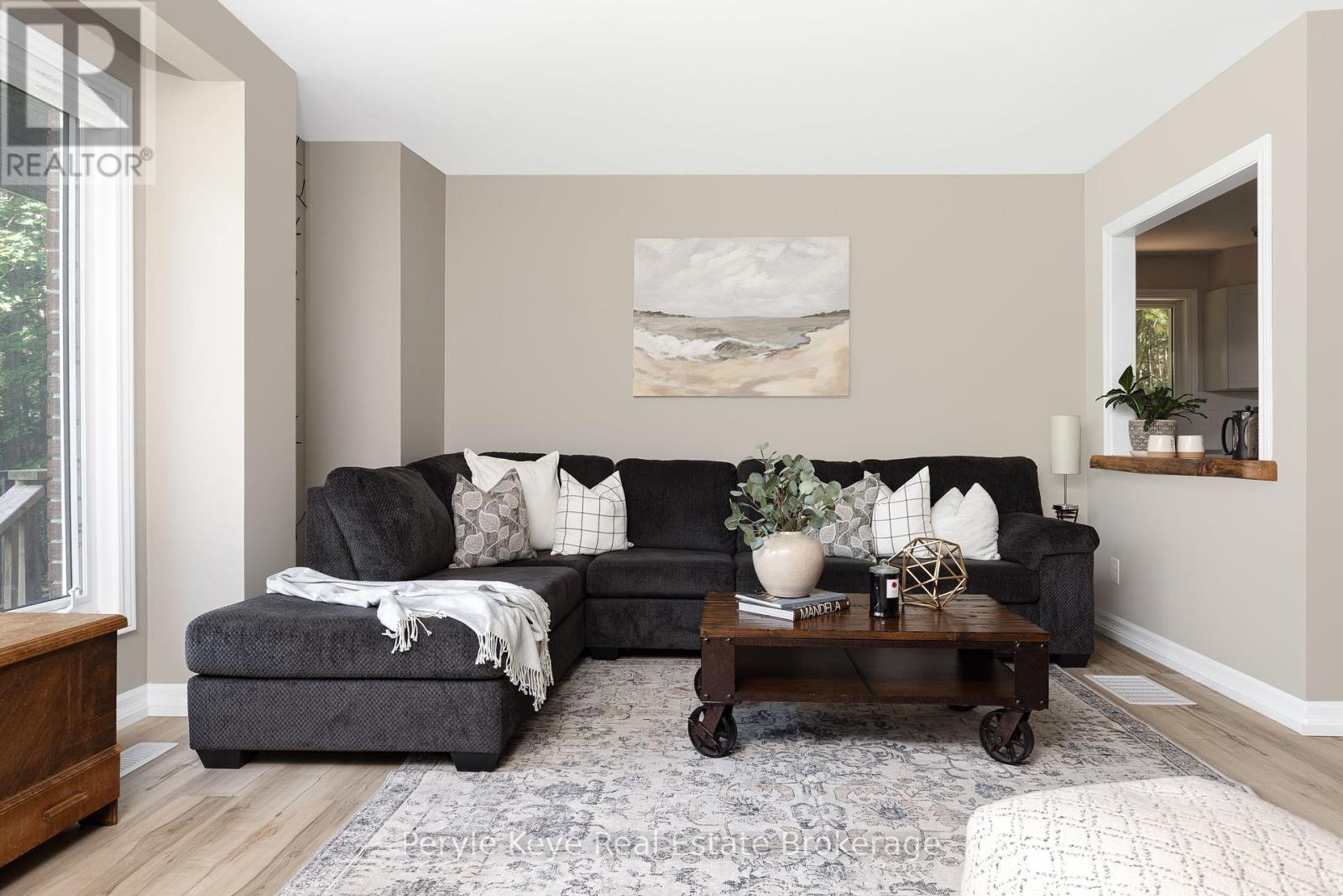 820 Manitoba Street, Bracebridge, Ontario  P1L 1W9 - Photo 15 - X12278136