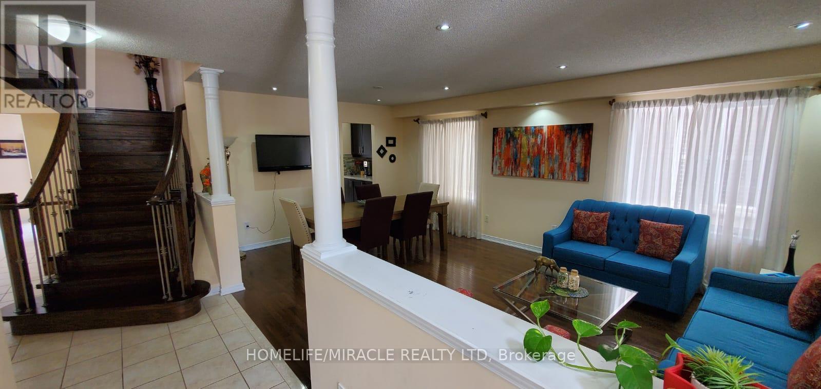 Property at 28 BRAMFIELD STREET image 3