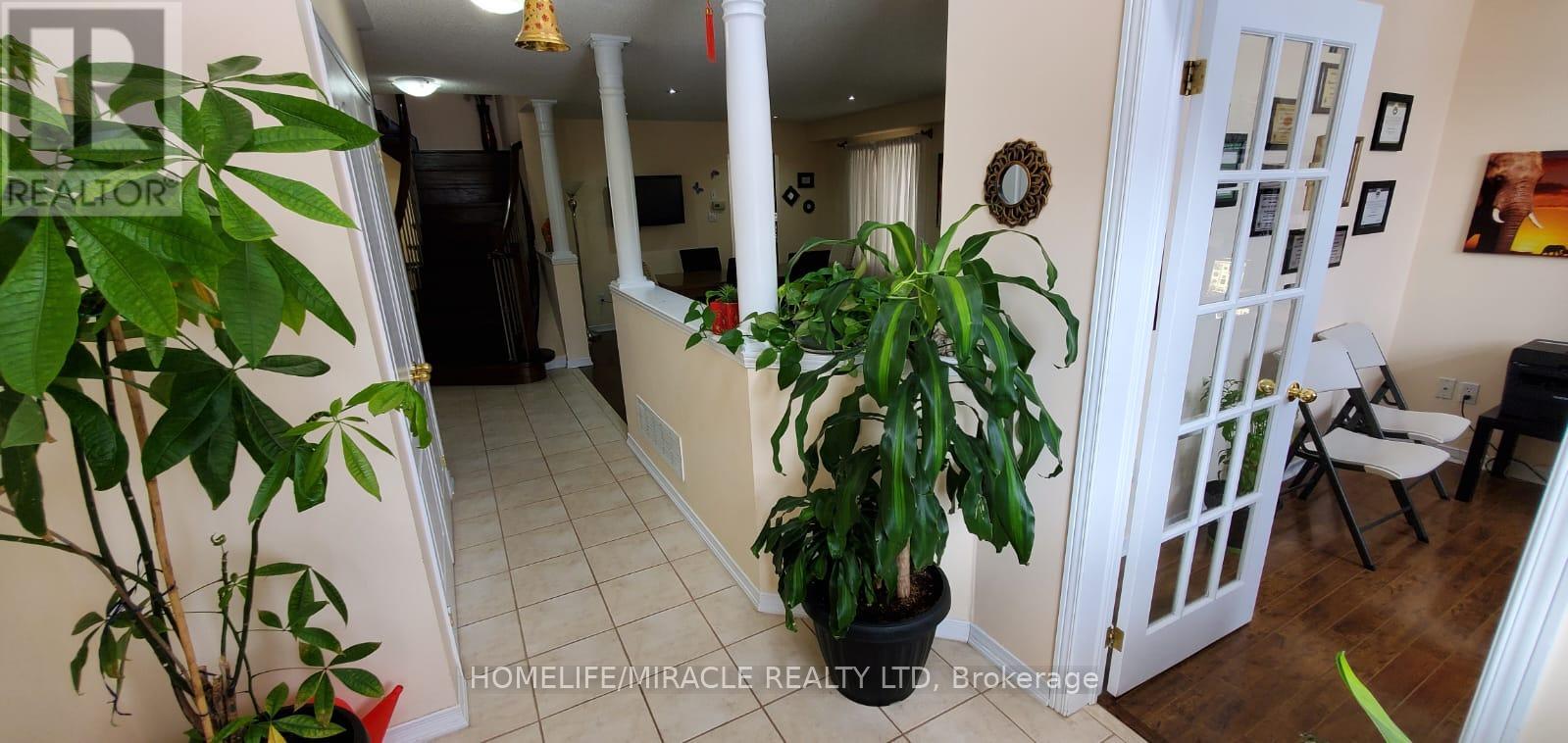 Property at 28 BRAMFIELD STREET image 4